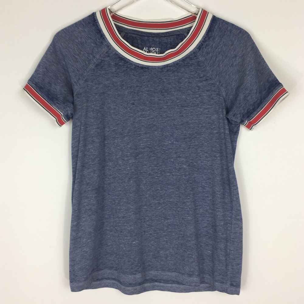 [Almost Famous] Distressed Soft Tee Size Large